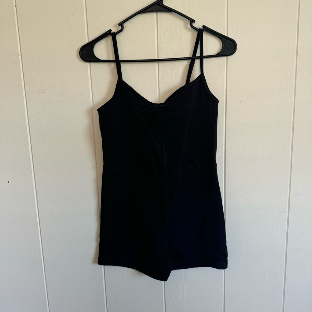 Aritzia Wilfred Free Black Divinty Romper Medium
